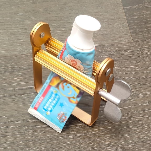 Metal Toothpaste Tube Squeezer - Rolling Toothpaste Squeezer, Paint Tube Wringer for Toothpaste, Artist, Hair Salon, Painter (Golden)