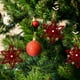 thumbnail image 5 of Borde de Adornos Navideños Flocados para Árbol de Navidad, Copos de Nieve y Adornos Navideños., 5 of 6