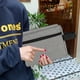 thumbnail image 5 of Neceser de viaje para mujer y hombre, bolsa de afeitado resistente al agua para artículos de tocador y accesorios, color gris, 5 of 6