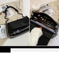 thumbnail image 4 of Bolso de mano grande de gran capacidad para mujer, bolso de mano con cadena, bolso de hombro bajo el brazo, otoño e invierno, 2023, 4 of 5