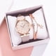 thumbnail image 4 of Xihbxyly En venta Conjunto de reloj de pulsera para dama con esfera dorada estilo europeo y moderno de Jadi, 4 of 4