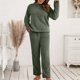 thumbnail image 5 of Conjunto de jersey de felpa de invierno para mujer: top de manga larga y pantalones de 2 piezas, pijama de punto de color liso (tallas asiáticas), 5 of 7