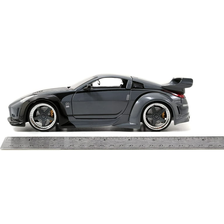 Jada Toys Fast & Furious 1:24 D.K.'s Nissan 350Z Die-cast Car, Toys for Kids and Adults, Grey and Black (97172) Jada Toys Fast & Furious 1:24 D.K.'s Nissan 350Z Die-cast Car, Toys for Kids and Adults, Grey and Black (97172)