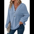 thumbnail image 2 of Sudadera con Capucha para Mujer, de Punto Gofre, Larga, Cordón Ajustable, Botones, Cuello en V, Informal, Tipo Jersey, con Capucha Azul L, 2 of 8