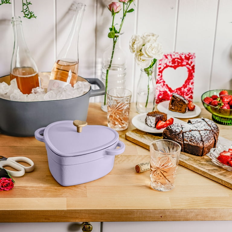 Free Shipping! Beautiful 2Qt Cast Iron Heart Dutch Oven Lavender
