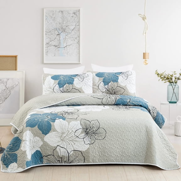 King Size Bohemian Floral Quilt Set, 3-Piece Bedspread with Pillow Shams, Soft Microfiber Coverlet for Adults, Blue Lily Print, 104x90 inches