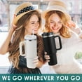 thumbnail image 3 of Gobelet 40 oz avec Poignée et Paille, Tasse Isolée à Double Paroi Réutilisable en Acier Inoxydable avec Couvercle et Paille Tasse de Voyage Tasses à Café, s'Adapte au Porte-Gobelet de Voiture, Cadeaux pour Femmes & Hommes Gris, 3 of 5