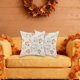 thumbnail image 3 of Fundas de calabaza con hojas de arce de Acción de Gracias. Manta decorativa acogedora para el sofá del hogar y perfecta para el otoño., 3 of 5