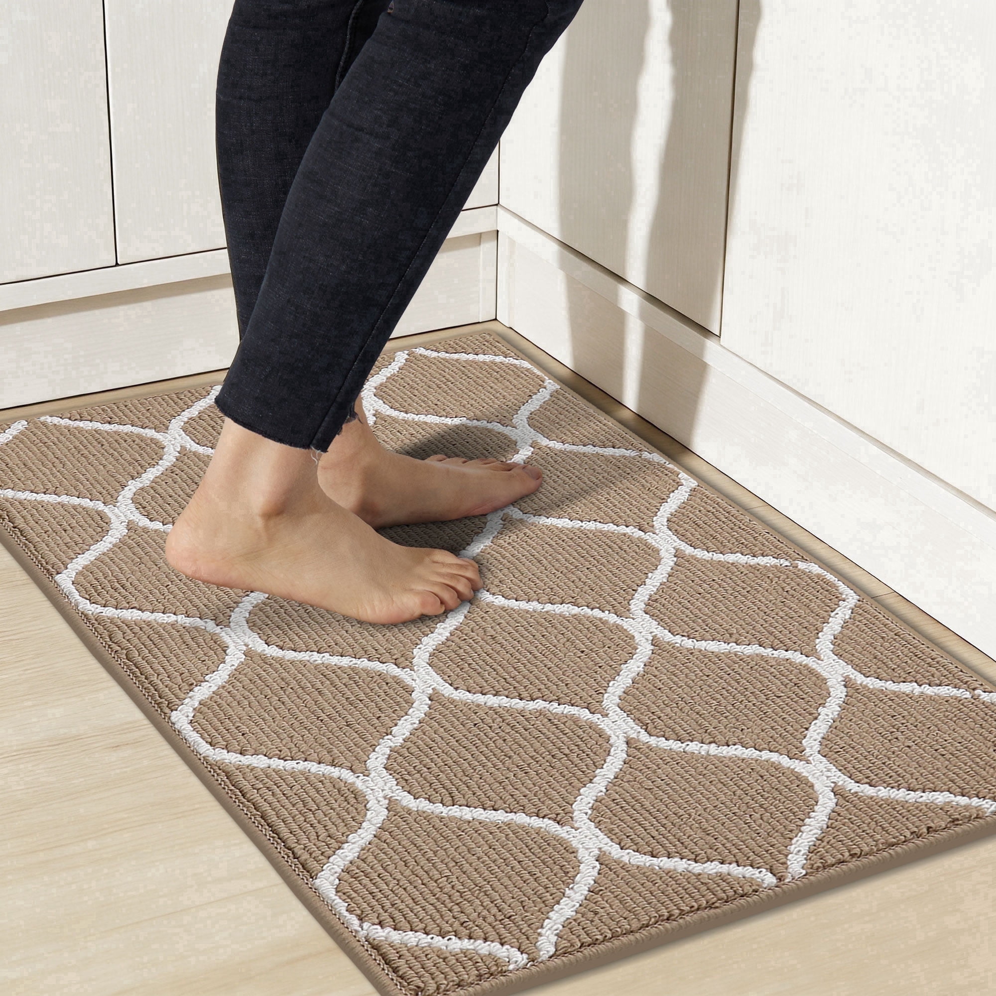 JAATOP 20"x 32" Kitchen Rugs, Machine Washable Kitchen Mat, Non-Slip Floor Mat for Kitchen, PP, Beige