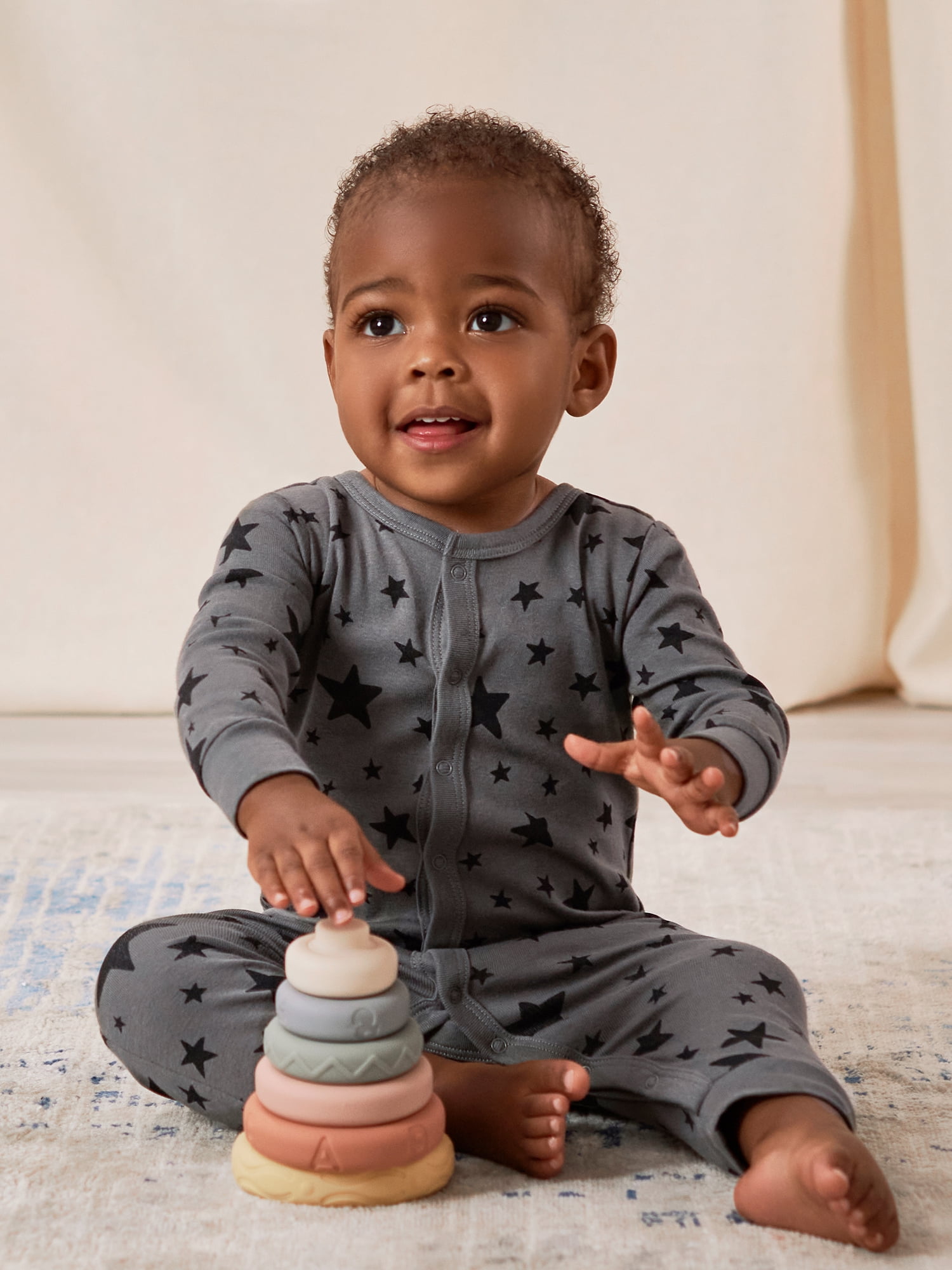 Modern Moments by Gerber Baby Boy Layette Shower Gift Set, 9-Piece (Newborn-12 Months)