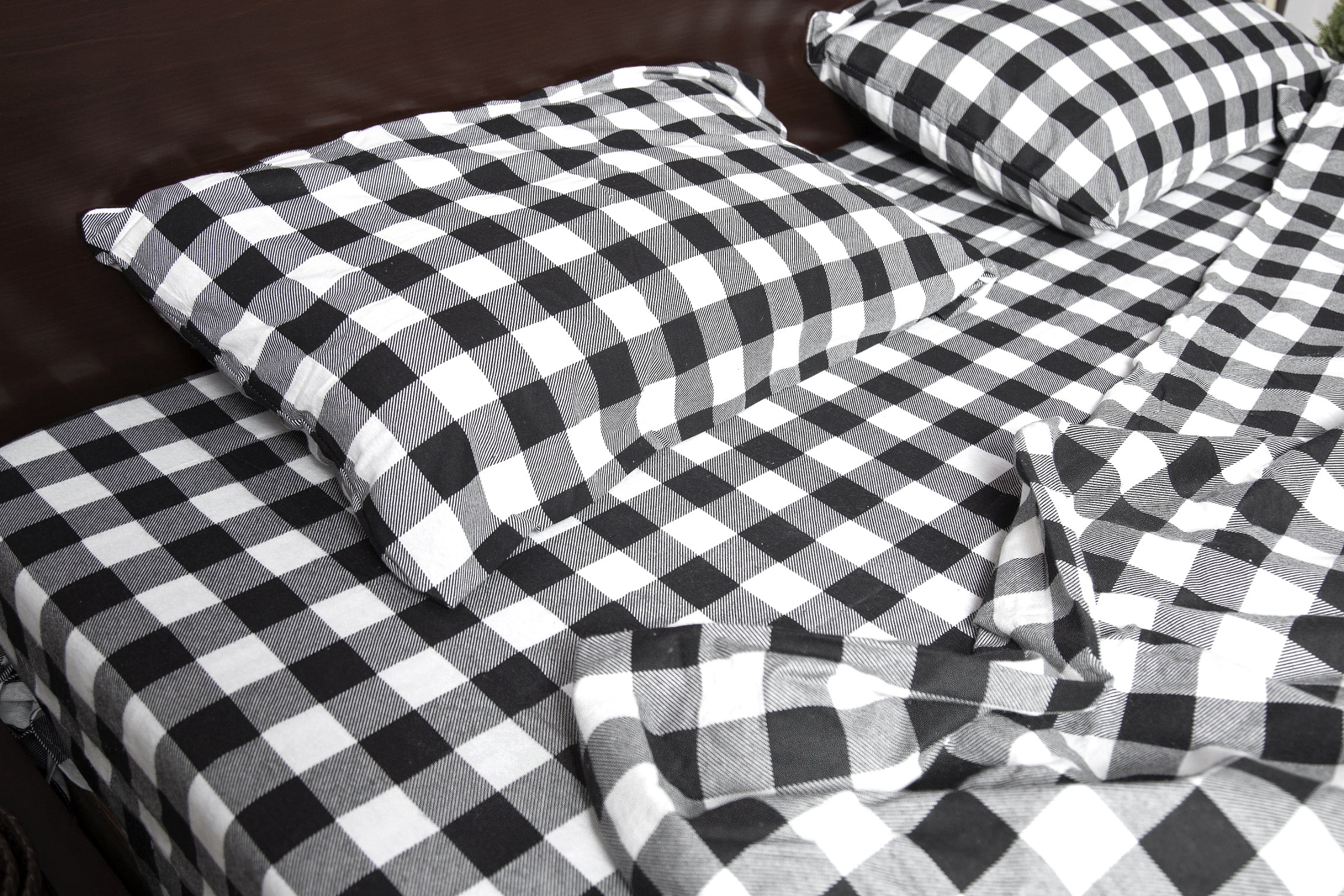 Dearfoams 100% Cotton Flannel Super Soft Sheet Sets, Buffalo Check White, Queen