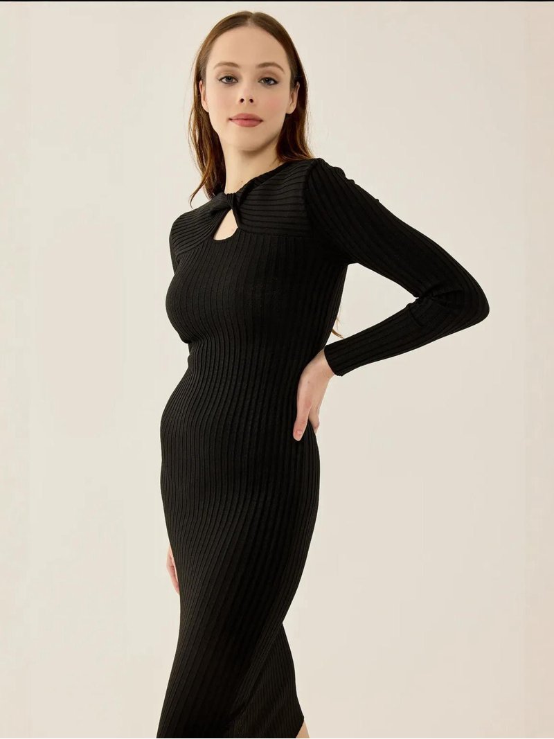 Ribbed Knit Midi Dress with Choker Collar