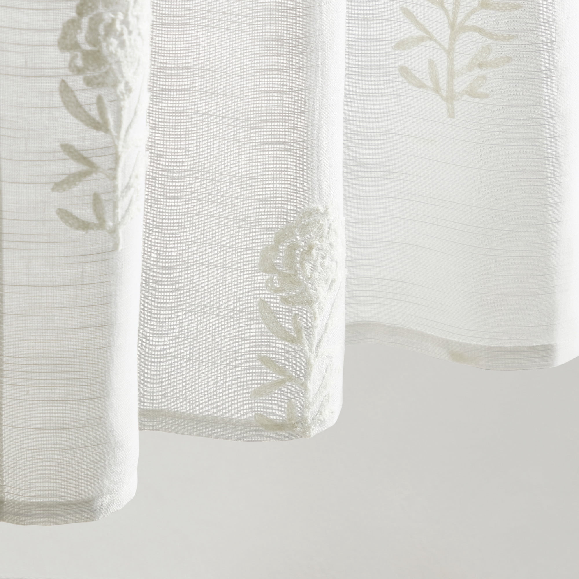Curtainworks Grace Floral 24" Tier Pair White, Indoor, Rod Pocket, 56" x 24", Adult
