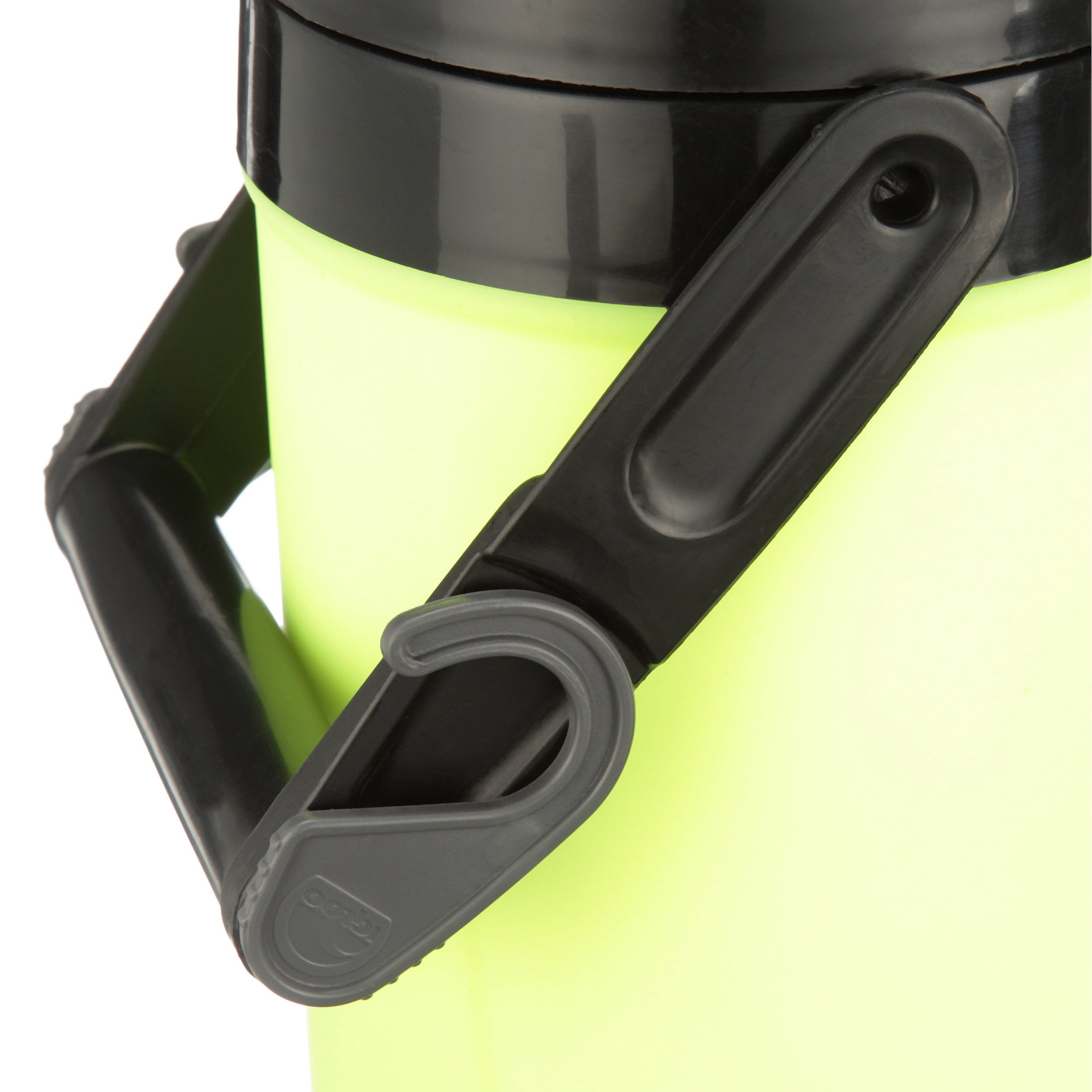 Igloo Sport Beverage Cooler with Chain Links