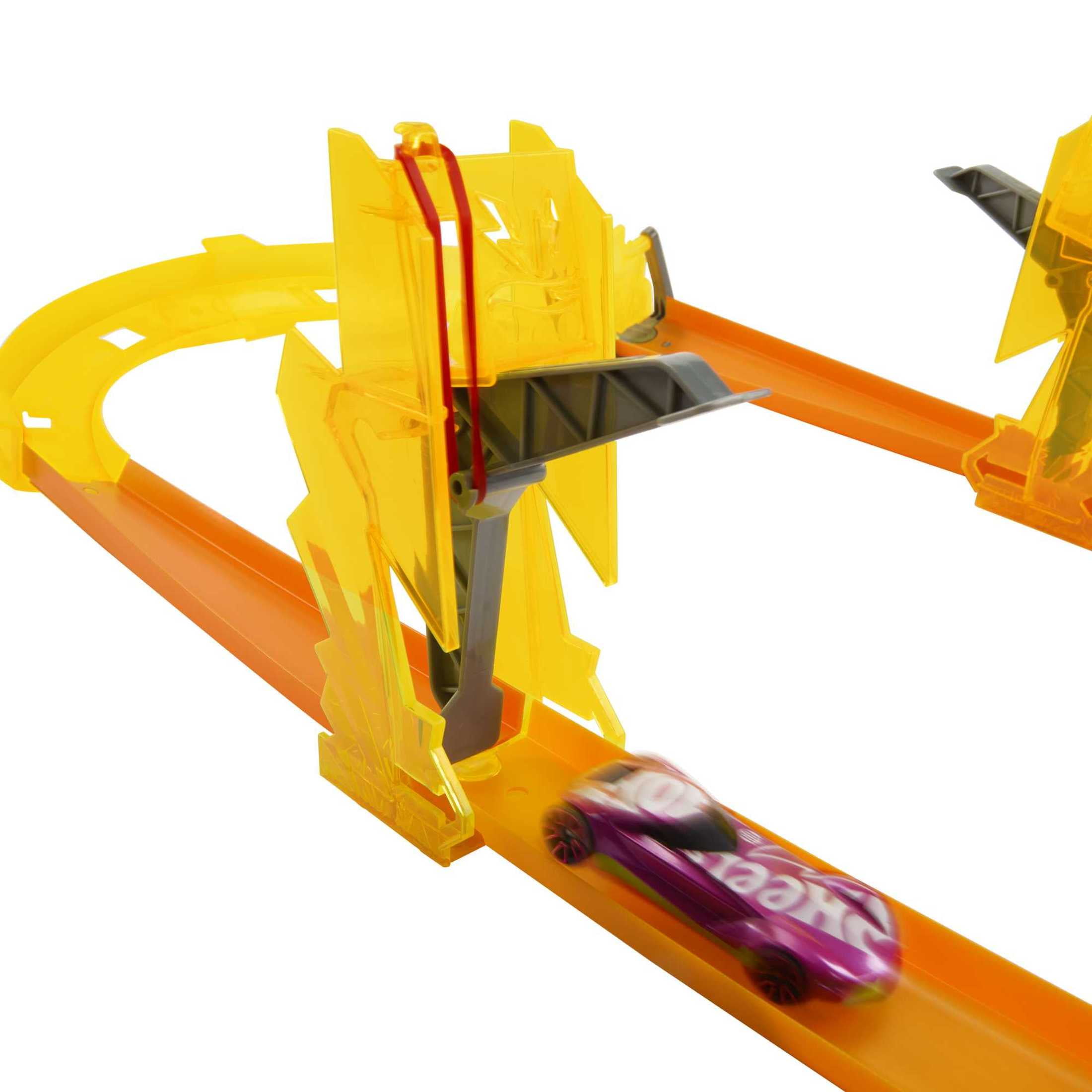 Hot Wheels Track Builder Lightning Boost Pack, Toy Car & Storage Container (12 Track Pieces)