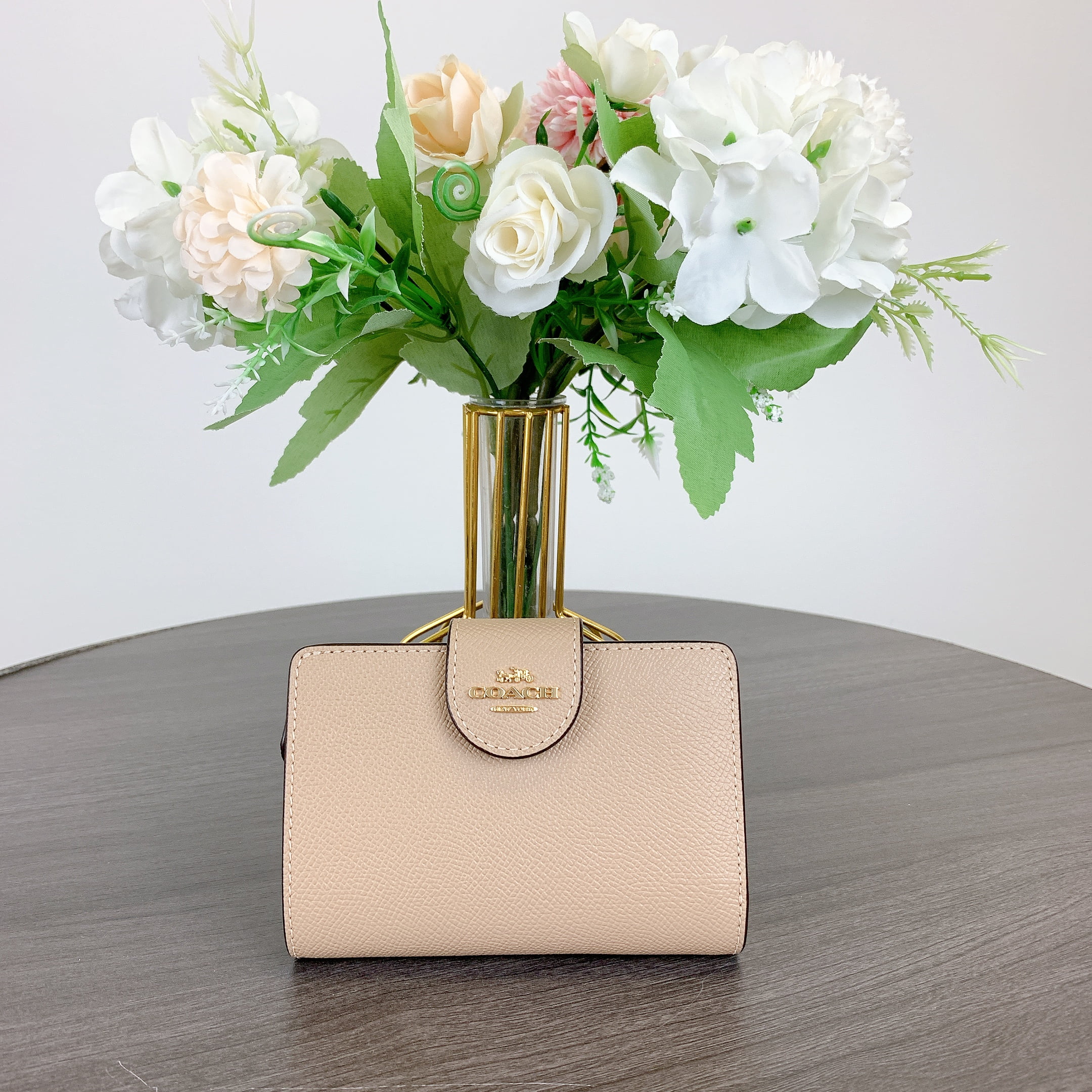 COACH　ディスプレイ COACH Leather Passport Case Travel Wallet in Black 93604