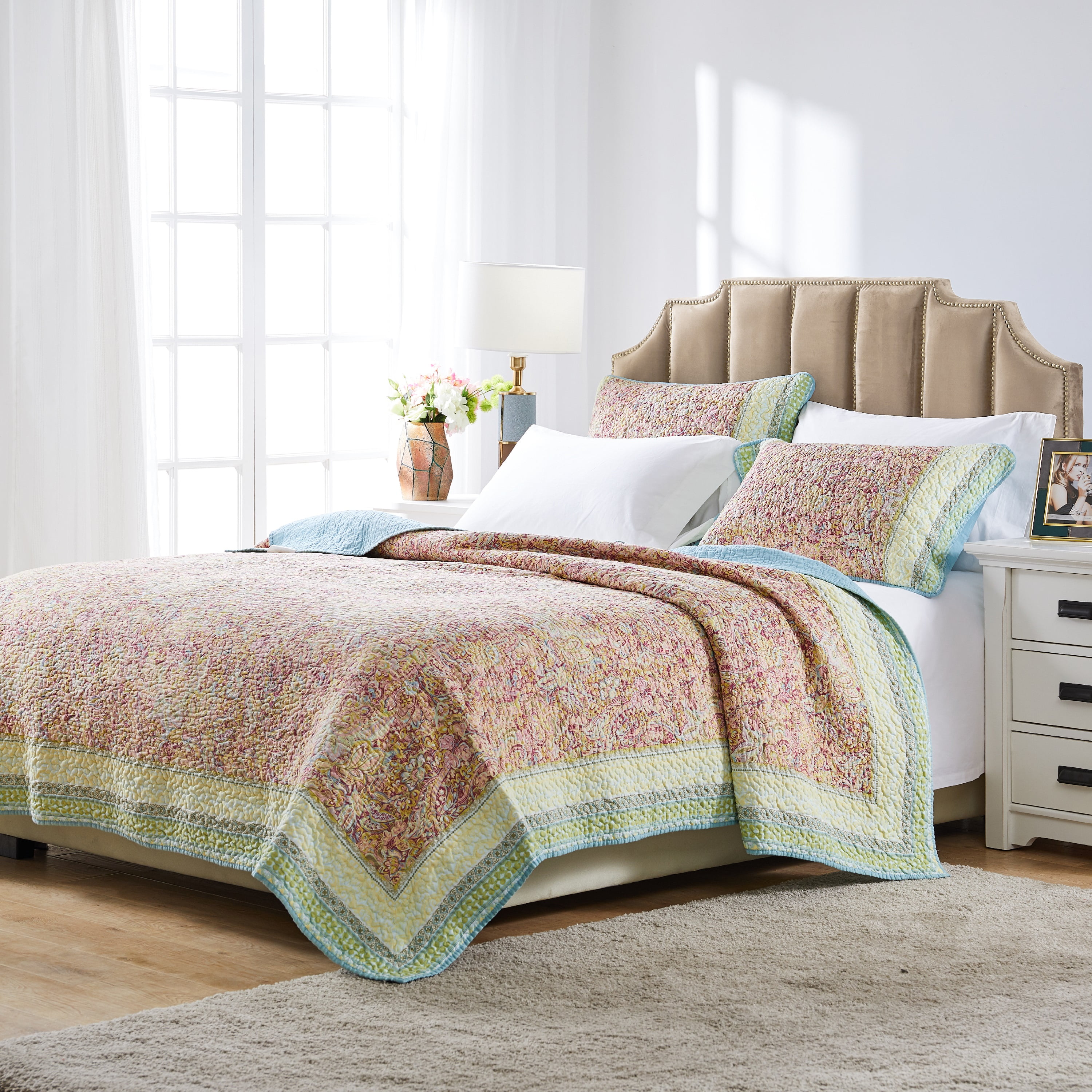 Global Trends Portsmouth Contemporary Floral Reversible Quilt Set, 2-Piece Twin/Twin XL