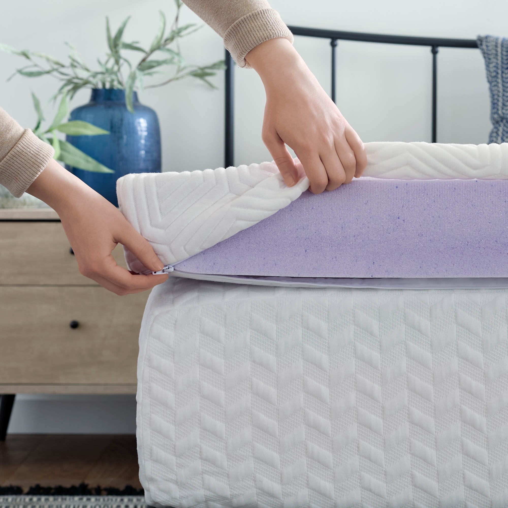 Lucid Lavender and Gel Covered Memory Foam Mattress Topper, 4 inch, Queen