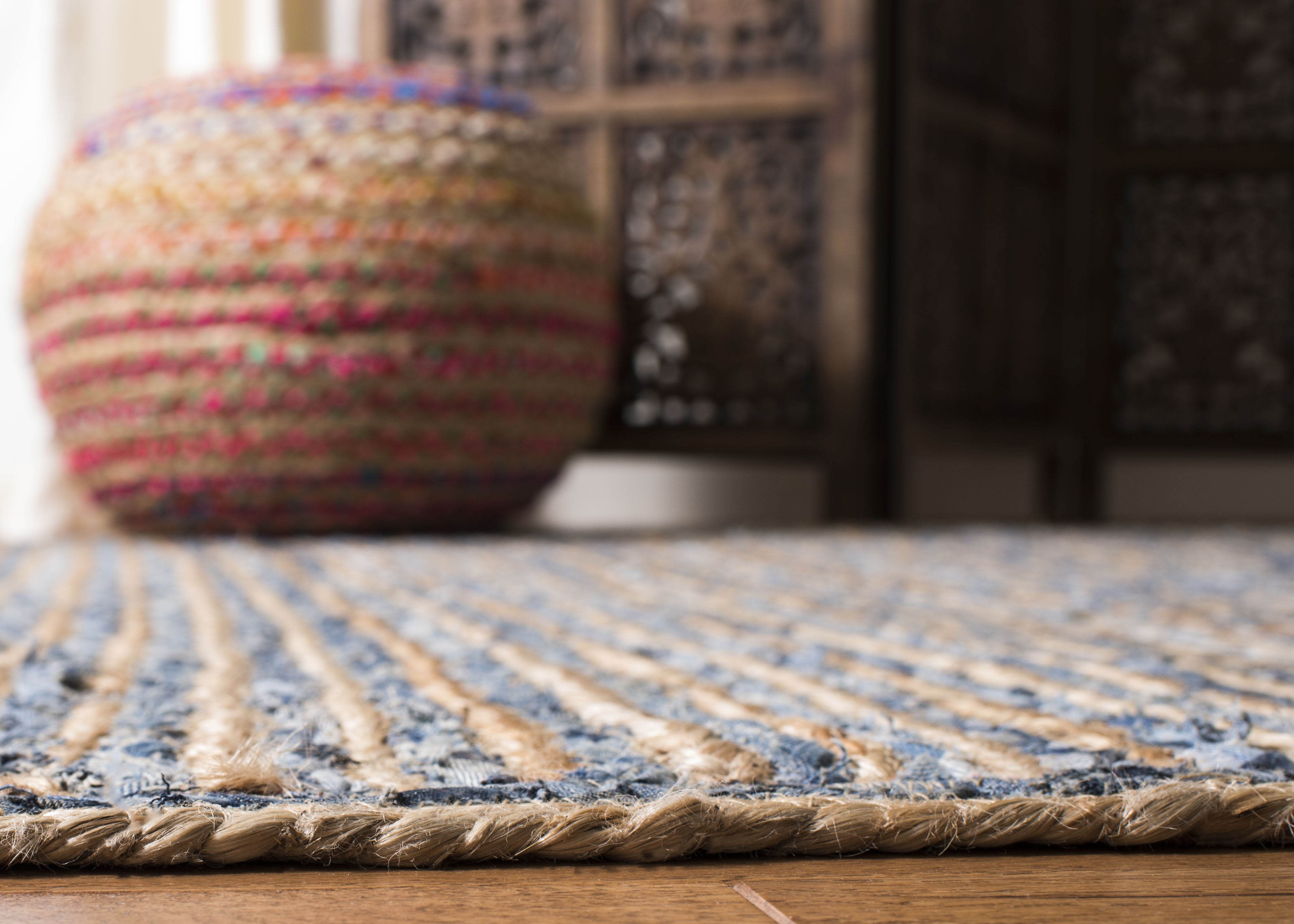 SAFAVIEH Cape Cod Andrina Geometric Area Rug, Natural/Blue, 5' x 5' Square