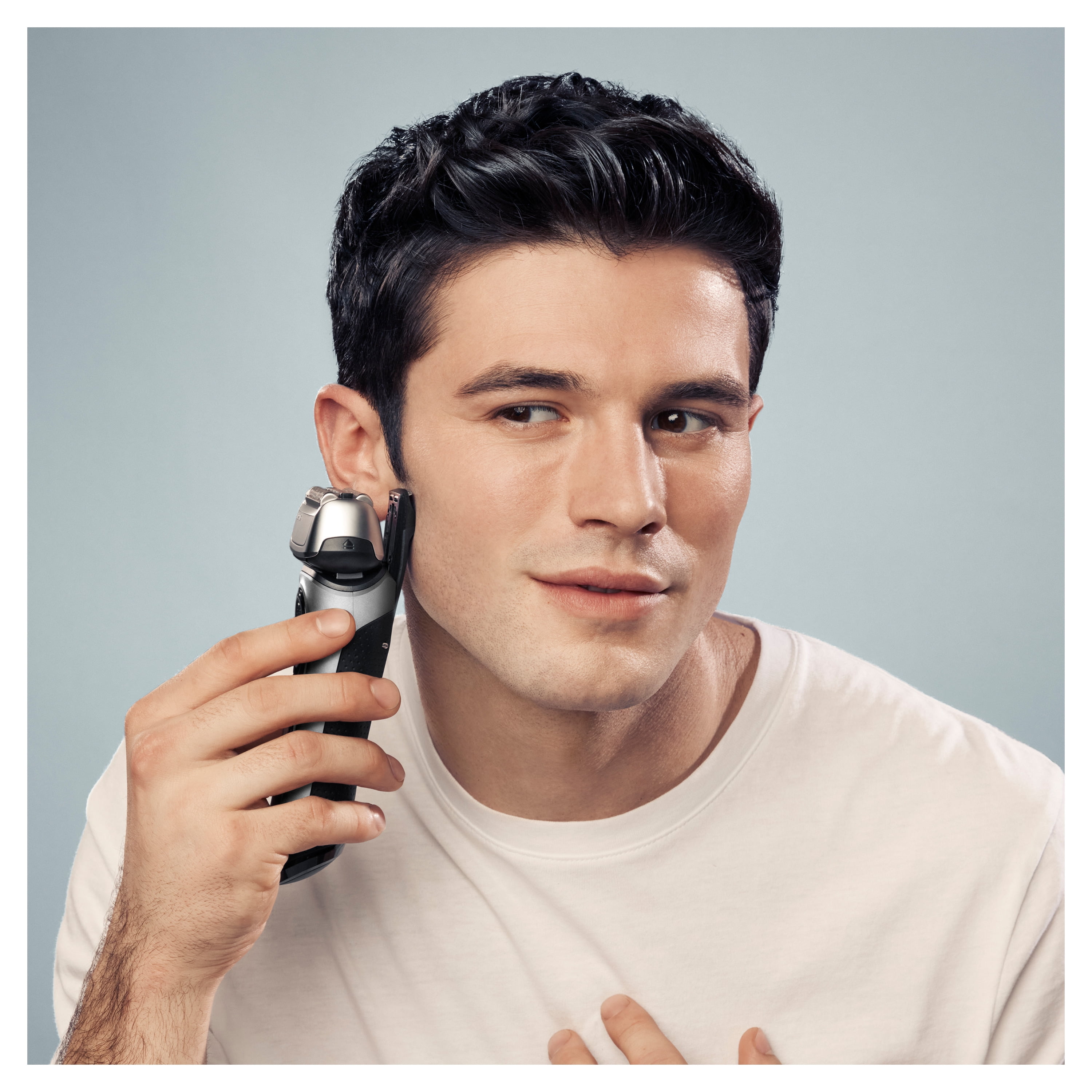 Braun Series 8 8457CC Electric Shaver for Men with Beard Trimmer