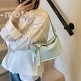 thumbnail image 3 of Bolso de mano con diseño de nicho para mujer, bandolera tipo almohada, estilo coreano, con estampado de lichi, 2025, 3 of 5