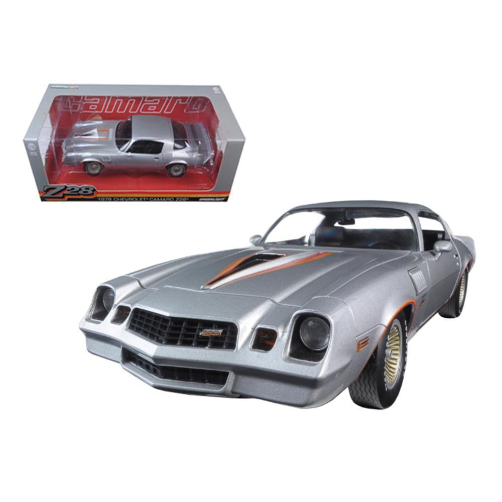 1978 シボレー カマロ Z28 CAMARO 1/18 グリーンライト未開封 1978 Chevrolet Camaro Z/28 Silver Metallic with Orange Stripes 1