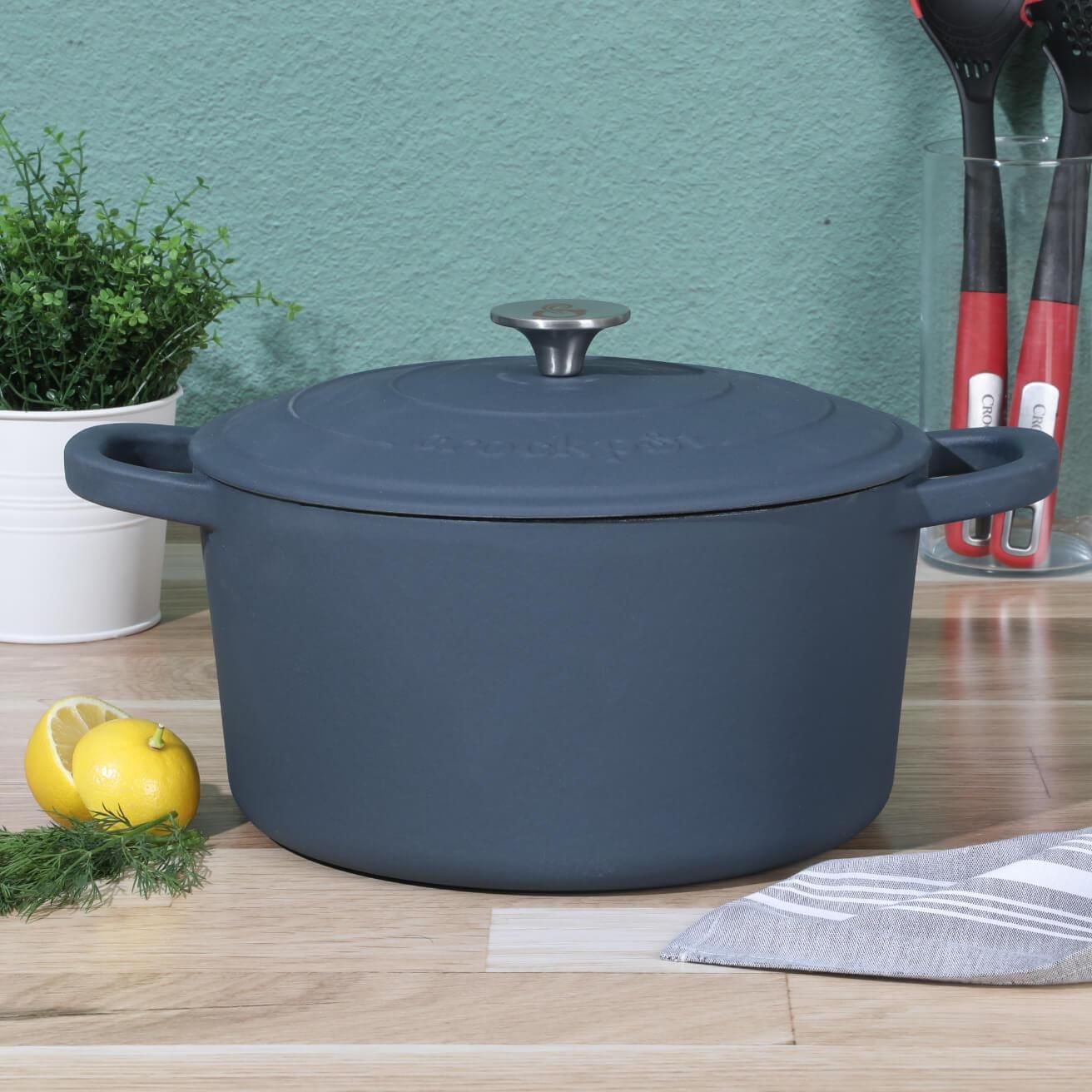 Crock-Pot Artisan 7 Qt Enameled Cast Iron Dutch Oven W/ Lid, Matte Navy, Round
