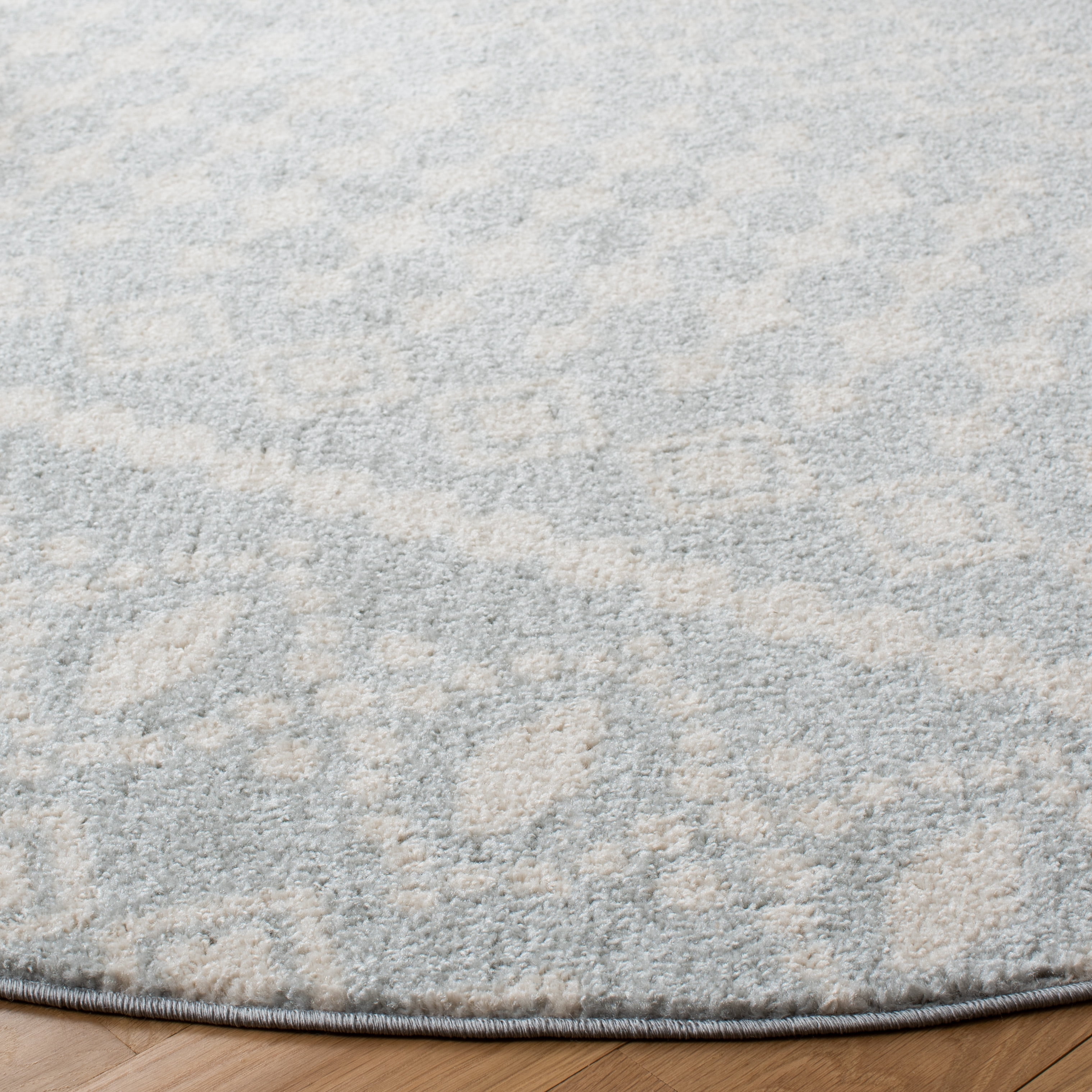 SAFAVIEH Tulum Herbert Oriental Area Rug, Light Grey/Ivory, 6'7" x 6'7" Round