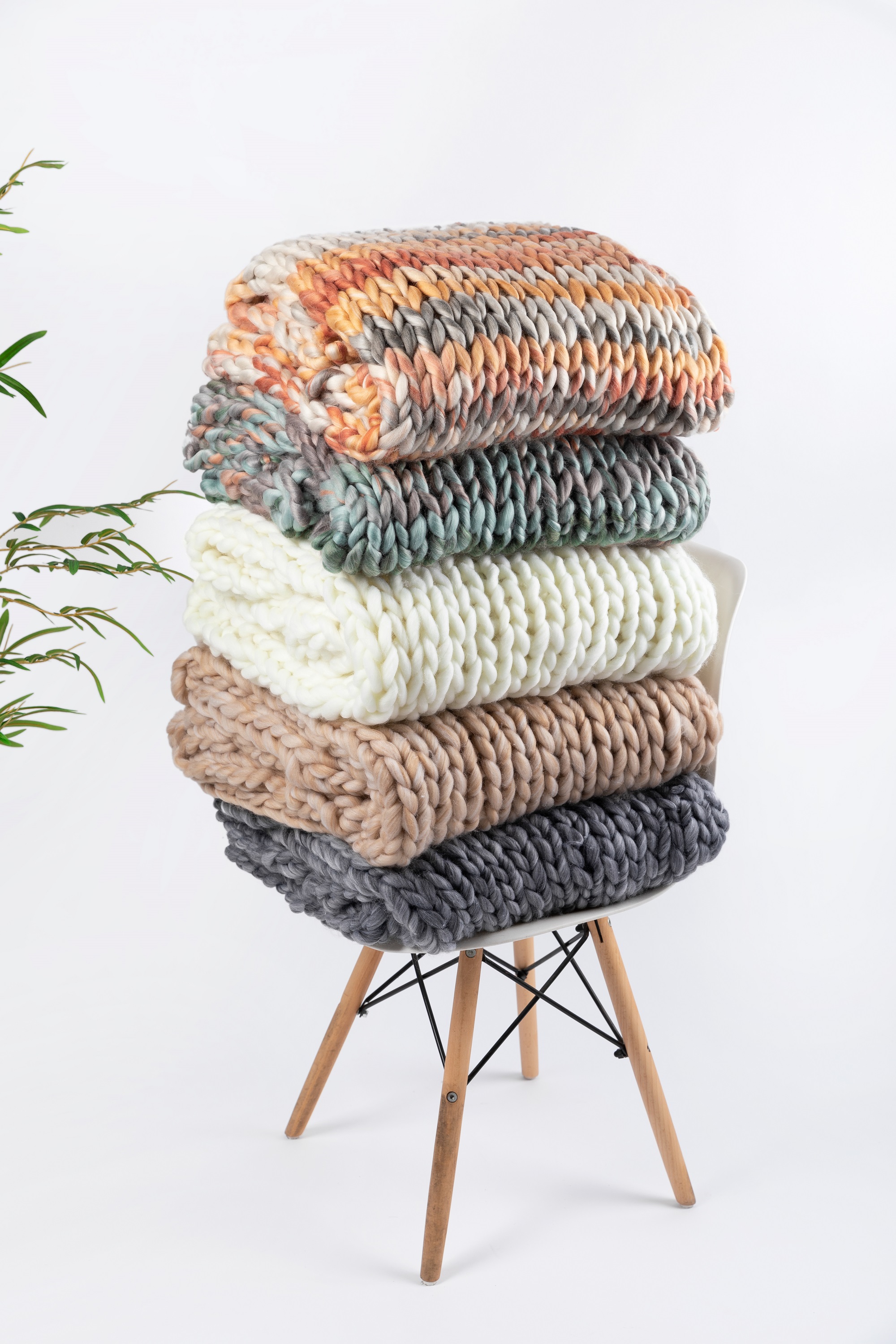 Silver One International Chunky Knitted Throw Blanket, Grey Blend, 50" x 60"