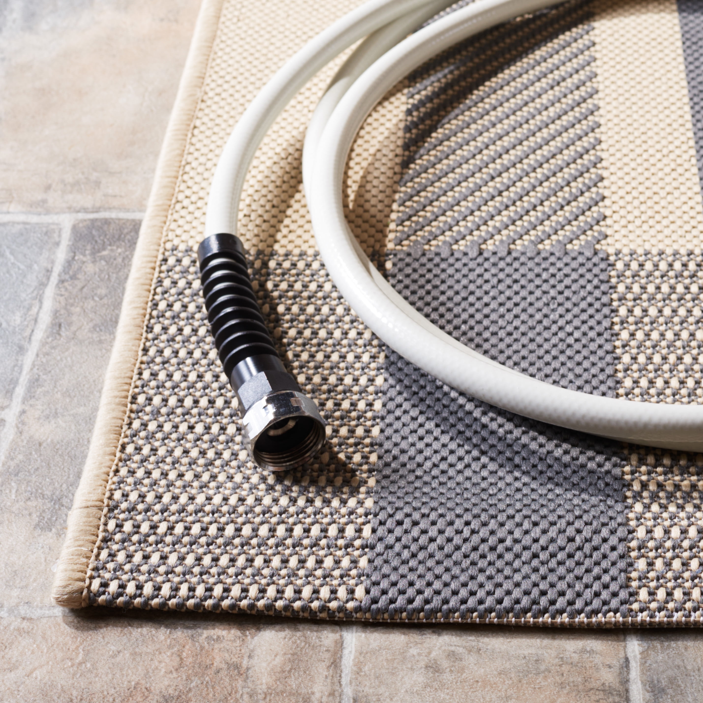 Safavieh Courtyard Benjamin Plaid Indoor/Outdoor Area Rug, Gray/Bone, 6'7" x 9'6"