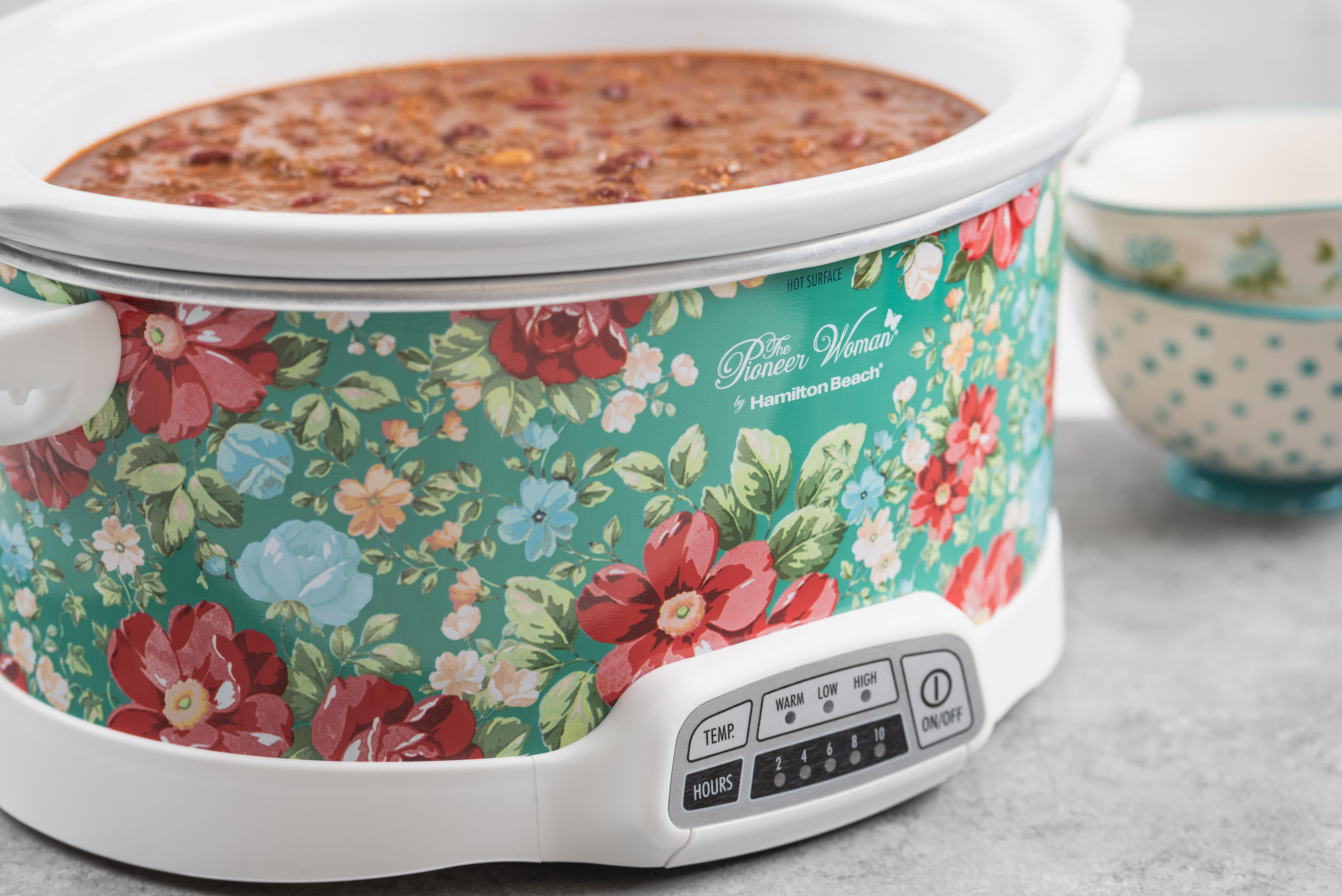 The Pioneer Woman Vintage Floral 7Quart Programmable Slow Cooker