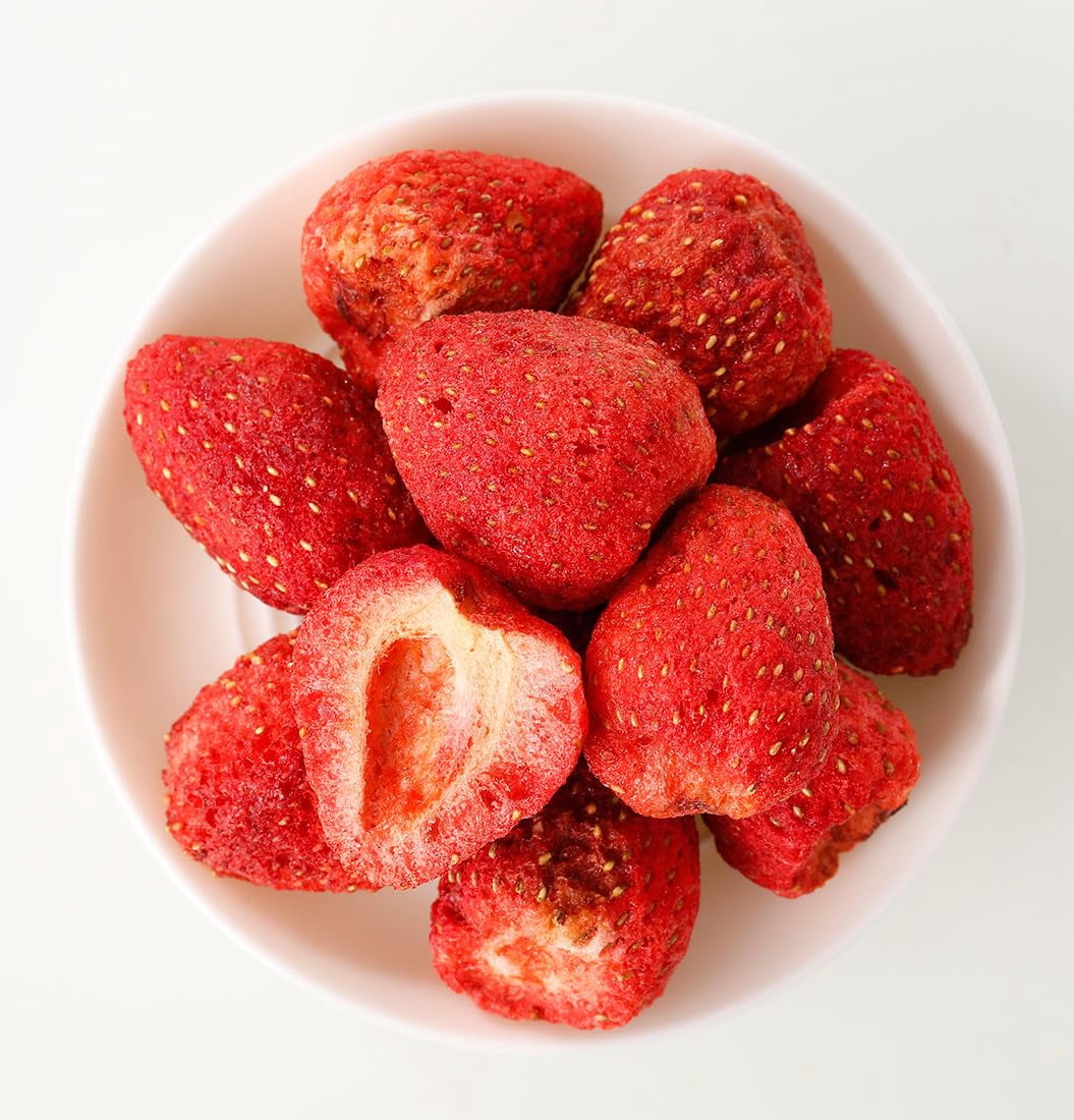 ULTHMOK Freeze-Dried Strawberries, Whole, 4 Oz (114g), 100% Natural, No Additives
