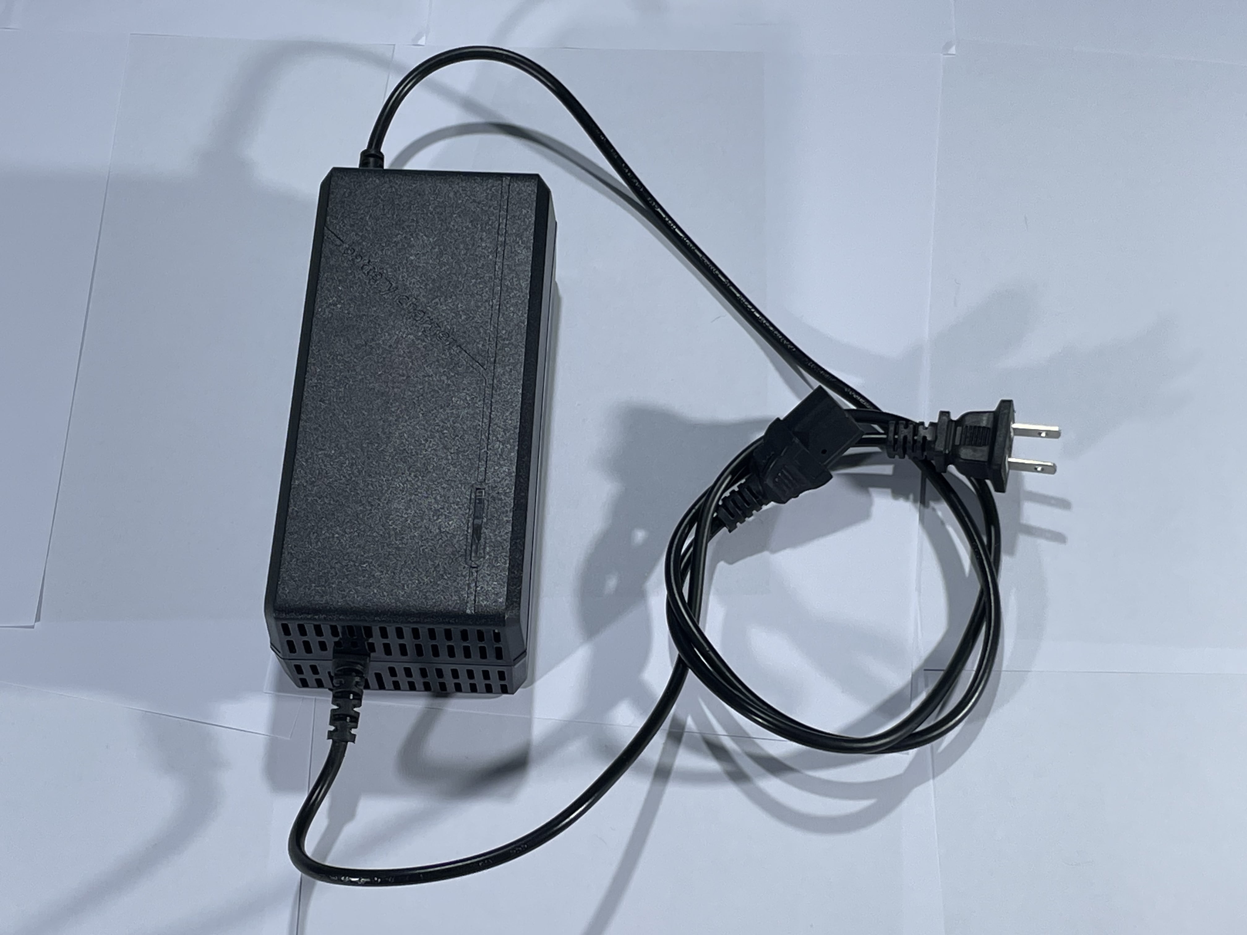 EOEOTWO GT06 electric scooter charger