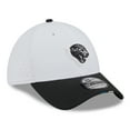 thumbnail image 3 of Men's New Era  White/Black Jacksonville Jaguars 2025 NFL Training Camp Throwback Logo 39THIRTY Flex Hat, 3 of 5