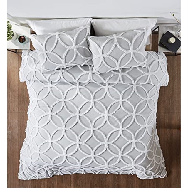 Better Trends COWRKIGRWH Tufted Wedding Ring Comforter King Comforter Set in Grey/White