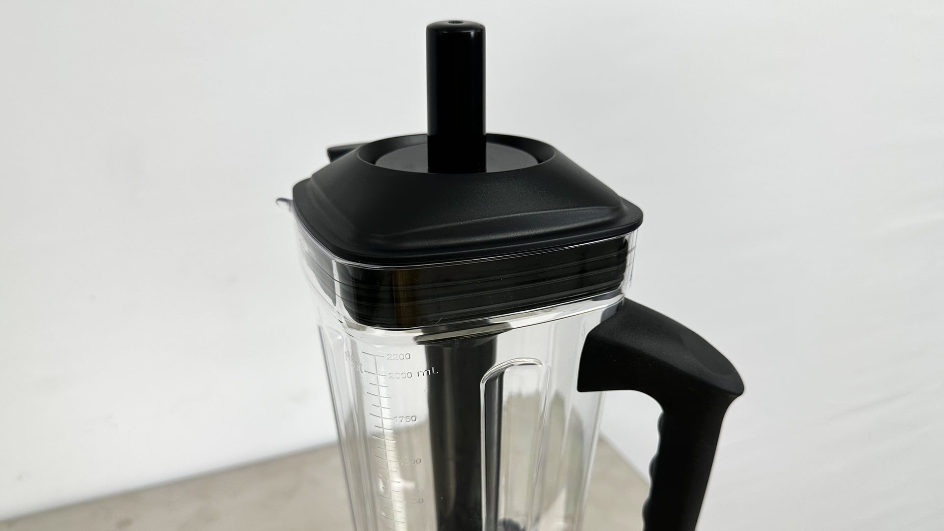 NSF 2 L Blender Smoothie Maker, Stainless Steel Blades, Easy Clean, Healthy Fresh Shakes/Fruit Drinks, 1600 W Electric Food Blender