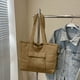 thumbnail image 3 of Bolso Acolchado De Un Solo Hombro Para Computadora, Bolso De Gran Capacidad, Dise O Elegante Y Tela Resistente, Para Trabajo Y Viajes, Bolso Multiusos, Bolso De Mano De Moda Para Mujer, Uso, 3 of 8
