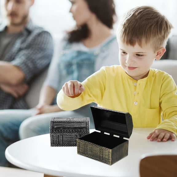 IDEANATEGRATE 2Pcs Small Treasure Chest Boxes for Pirate Party Favors and Classroom Decor 8.5X5.8X5.3in