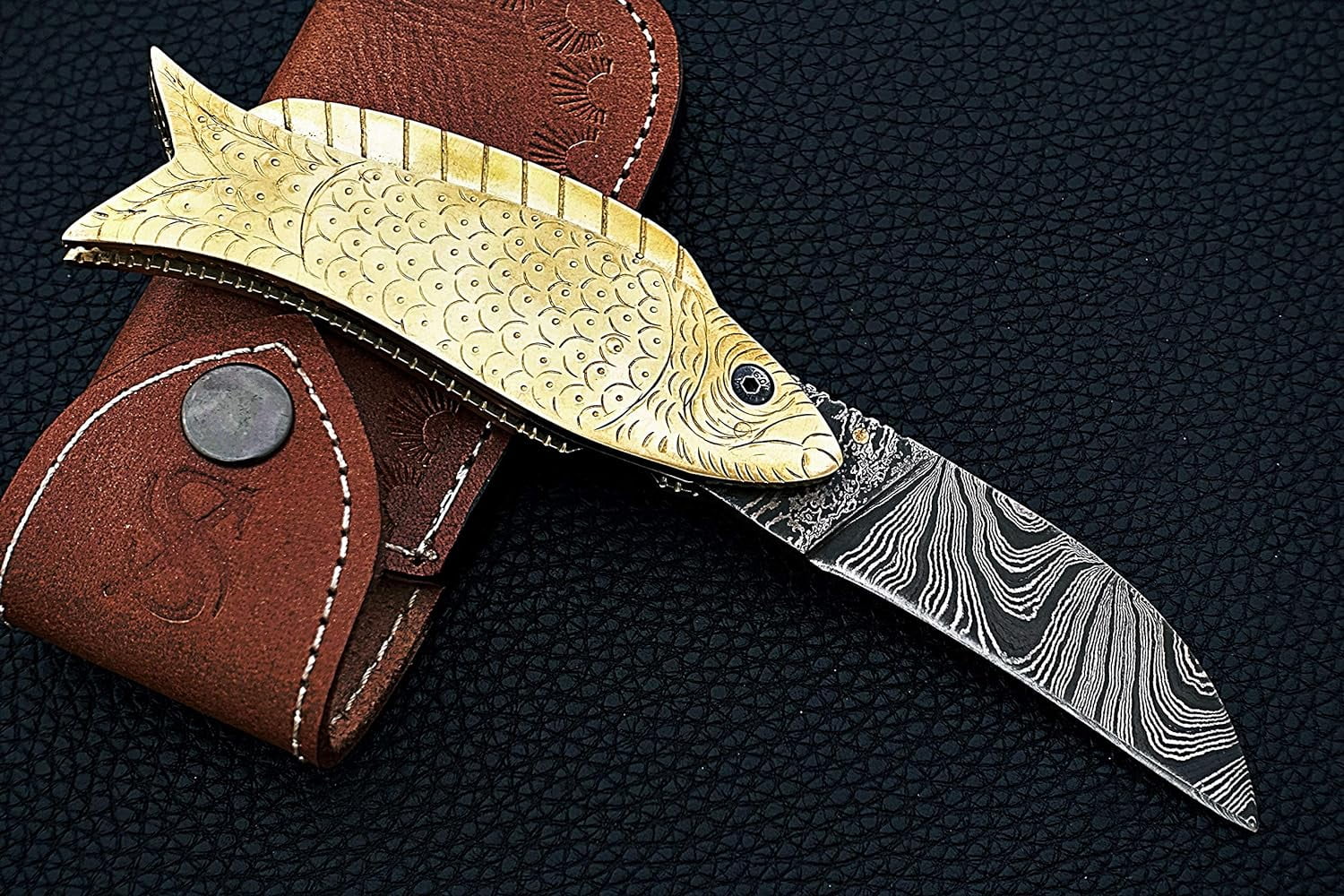 Smart & Sharp Custom Handmade Damascus Steel Fish Knife/Folding Knife/Pocket Knife SS-17370(Brass Engraved Handle)