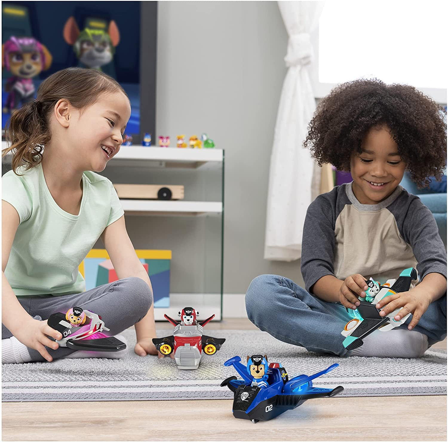 Paw Patrol, Jet to The Rescue Everest Deluxe Transforming Vehicle with Lights and Sounds