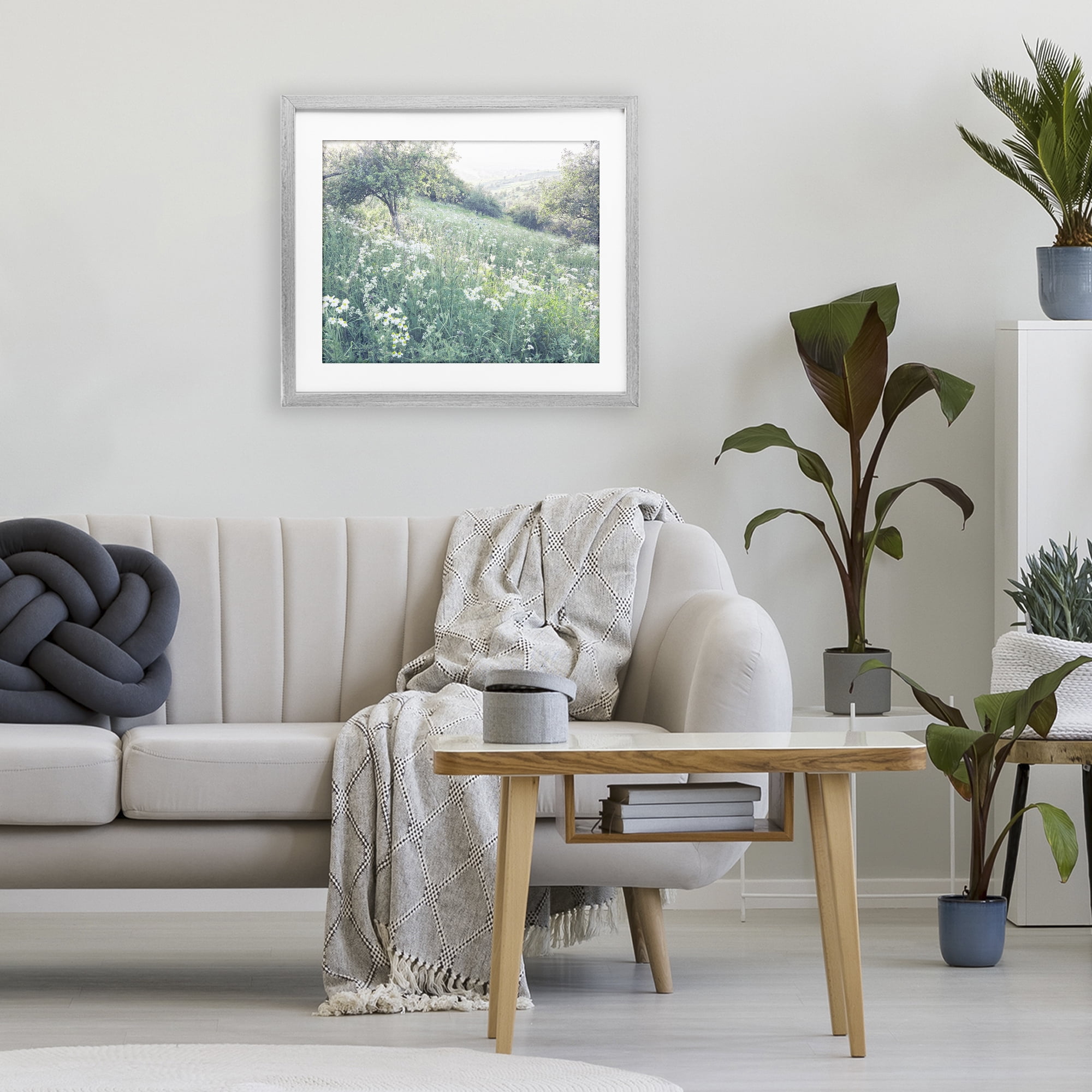 Stupell Industries Sunny Daisies in Meadow Gray Framed Print Under Glass, design by Leah Straatsma