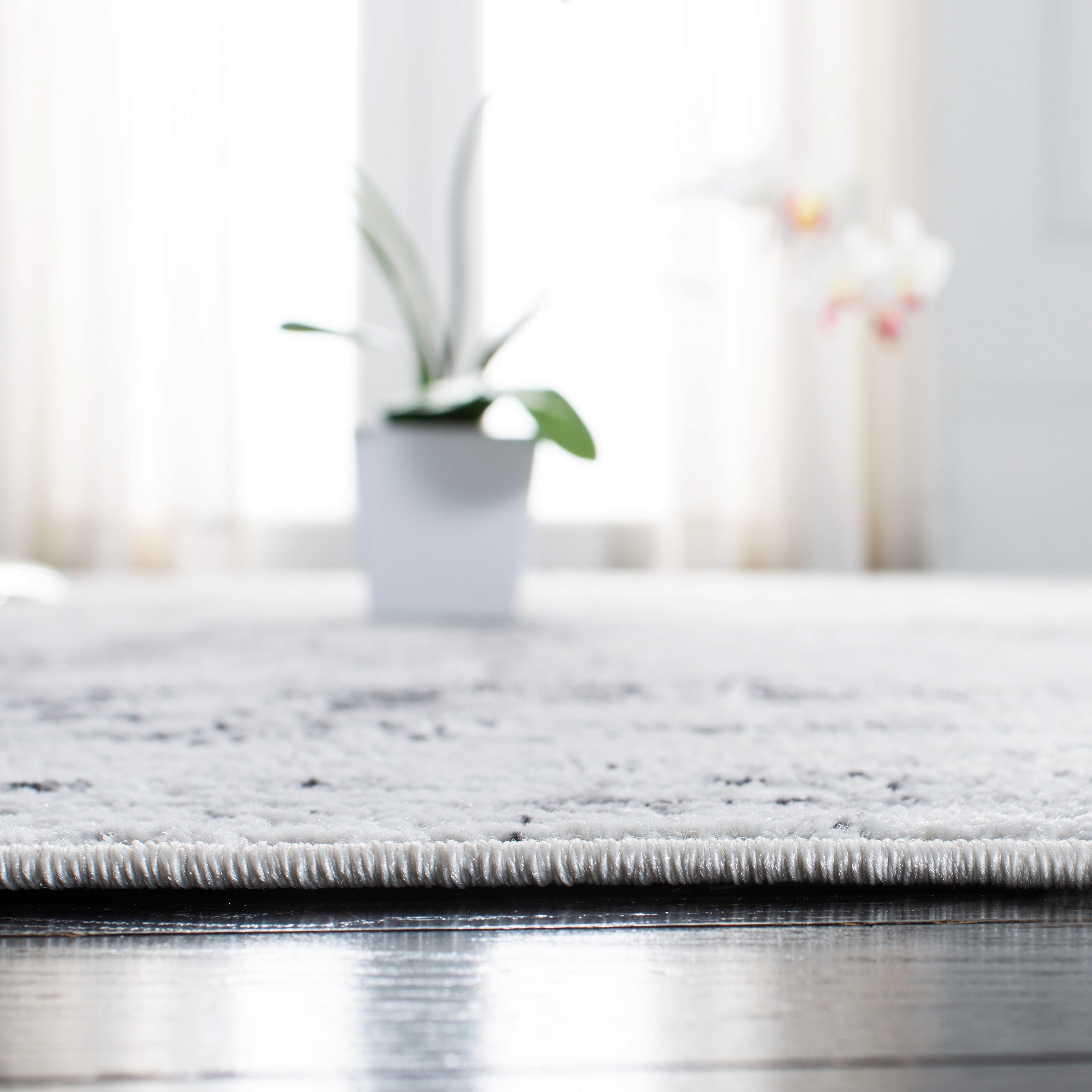 Safavieh Amelia Ian Abstract Area Rug, Ivory/Gray, 8' x 8' Square