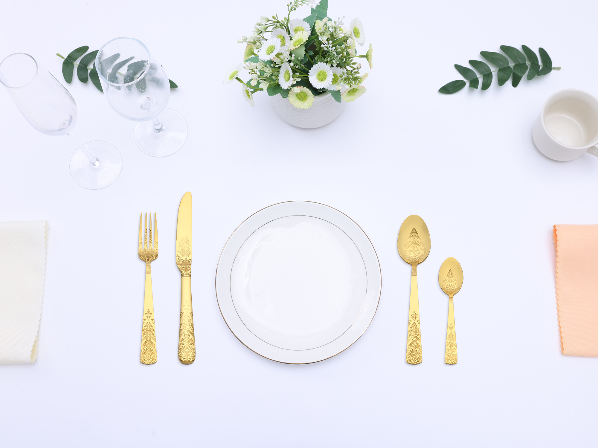 Unique Bargains Stylish and Durable Stainless Steel Floral Flatware Set Gold 4pcs