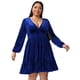 thumbnail image 1 of Minivestido patinador acampanado y acampanado de terciopelo con cuello en V y manga larga para mujer, 1 of 5