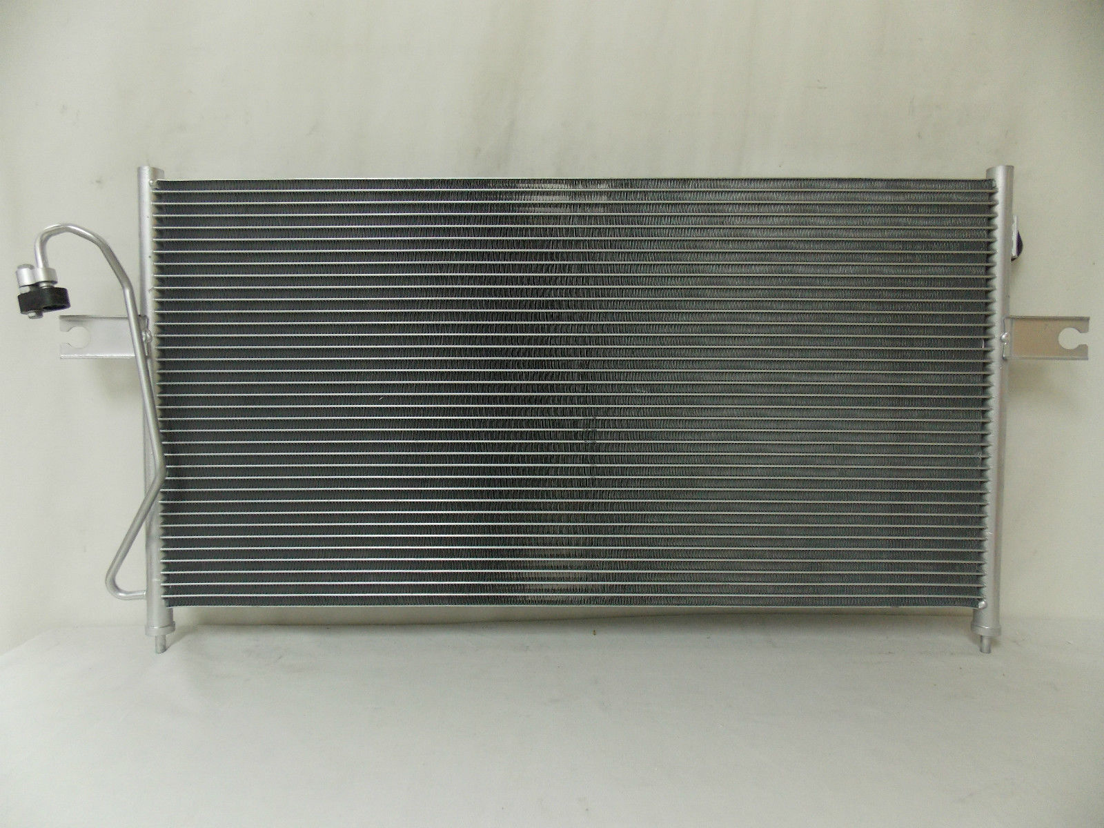921107Z800 NI3030148 New A//C AC Condenser for Nissan Frontier Xterra 2000-2002
