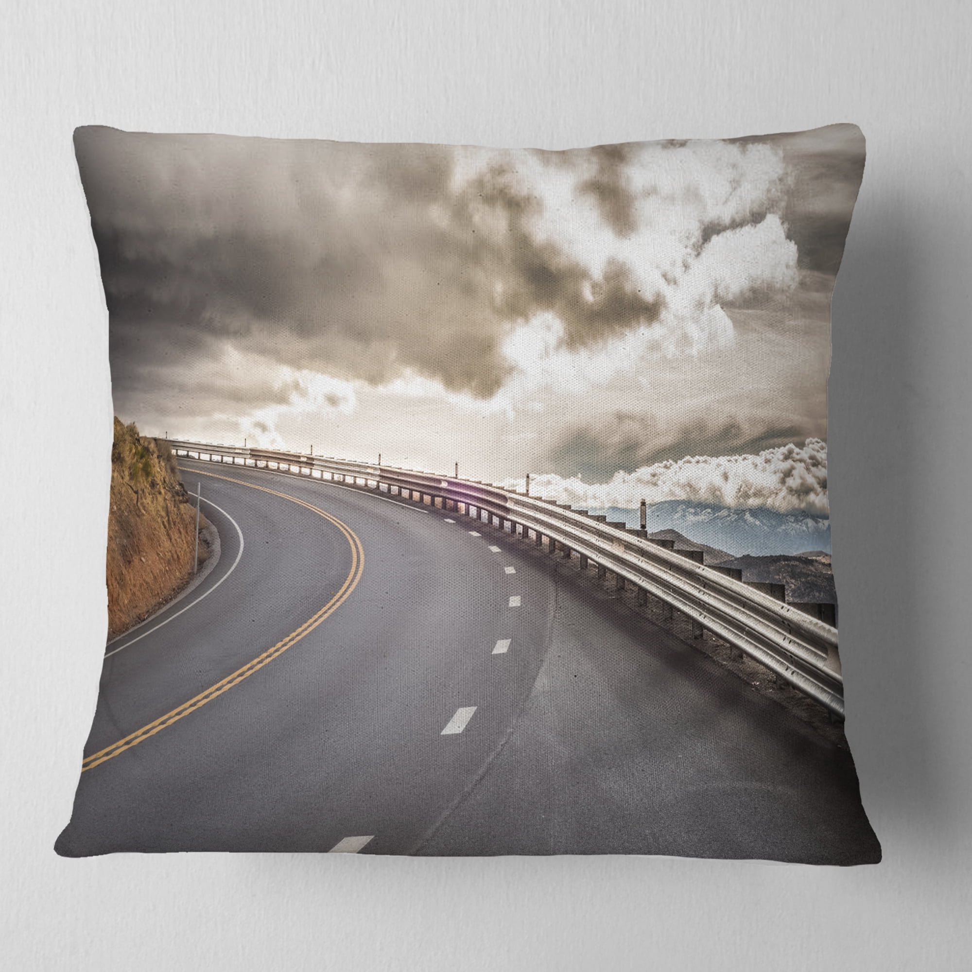 Designart Sky Road Curve Landscape - Photography Throw Pillow - 16x16