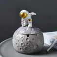 thumbnail image 1 of de decoración de oficina en hogar de dibujos animados en apariencia de astronauti lindo, portalápices, organizador de pinceles de maquillaje C Colco cenicero de astronauta, 1 of 8