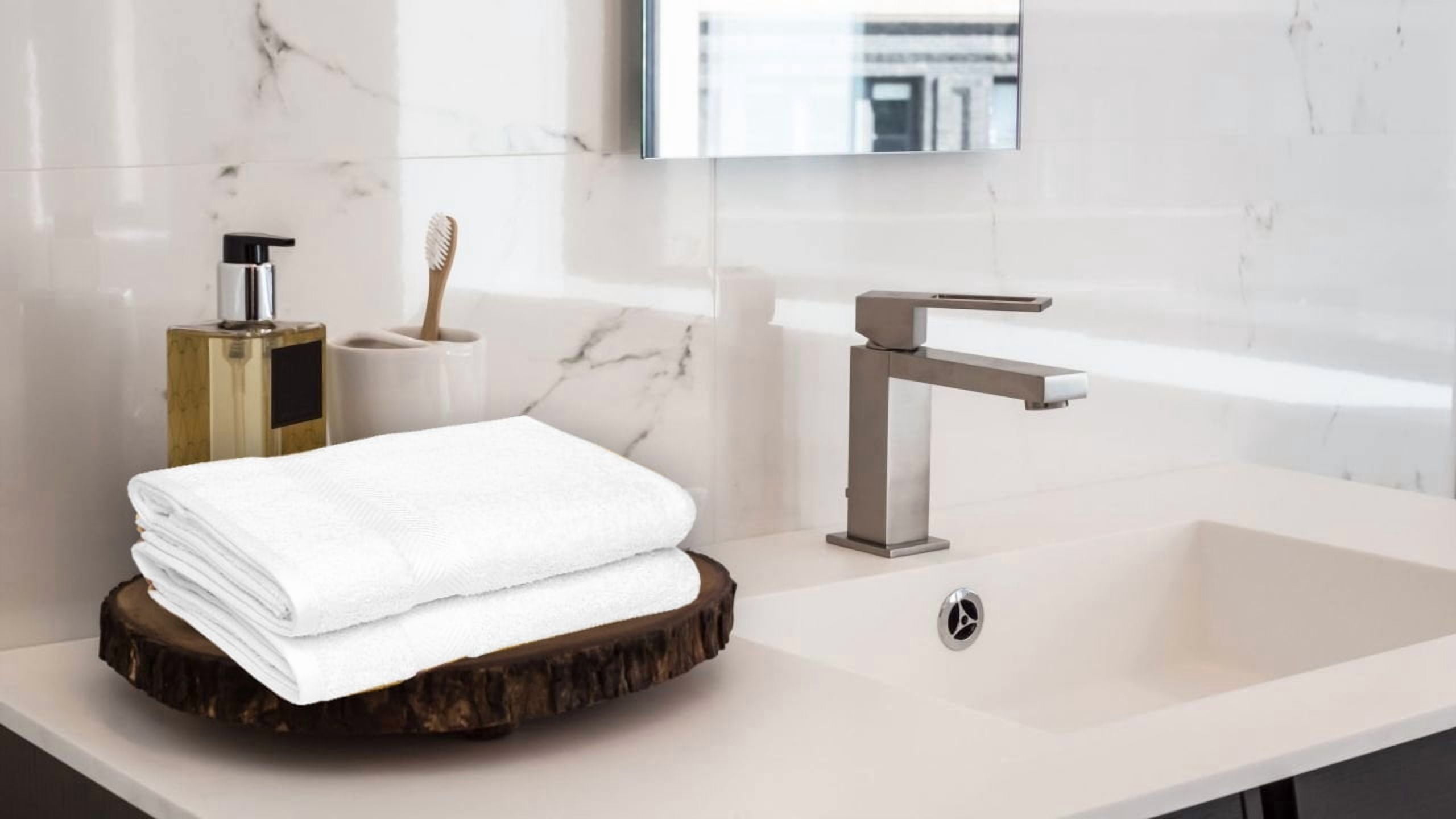 Ruvanti Premium White Bath Towel Set, 8 Pack 100% Cotton, Which  Include 2 Bath 27x54, 2 Hand 16x28, 4 Face 13x13. Extra Soft, Quick Dry, Lightweight, Luxury Towels for Bathroom & Hotel.