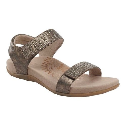 steve madden t strap sandals
