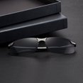 thumbnail image 2 of Gafas de sol PC ultraligeras para conducir, gafas para conducir al aire libre, gafas de visión nocturna, gafas de sol de moda para hombres, 2 of 4